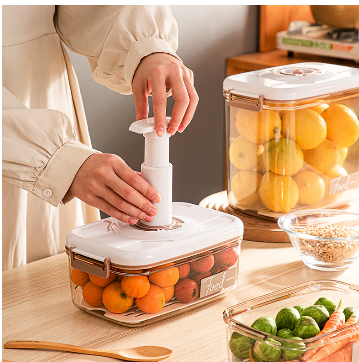 Vacuum food storage box